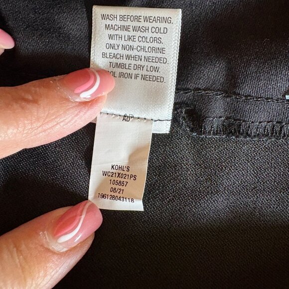 Croft & Barrow Womens Bermuda Shorts Size 24W Regular Black Stretch Slimming NEW - Picture 6 of 10